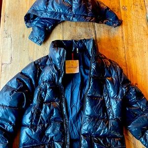 Moncler Girl’s Navy Puffer Coat